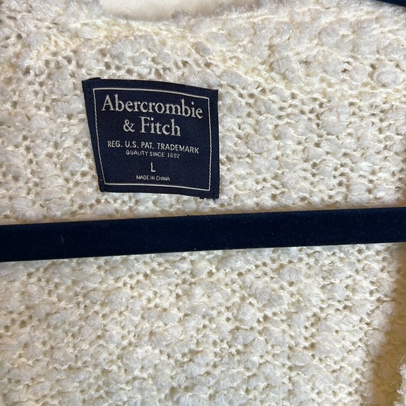 Abercrombie Cream Boucle Sweater - Picture 5 of 8